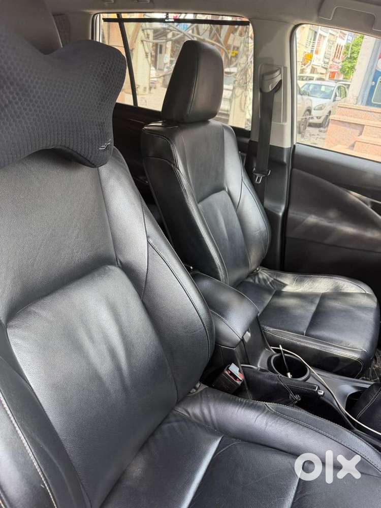 Toyota Innova Crysta 2016