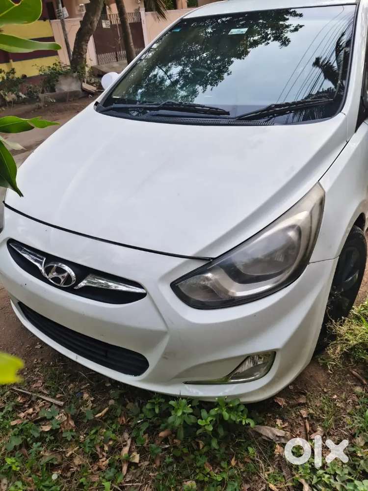 Hyundai Verna 2013 Diesel 128000 Km Driven