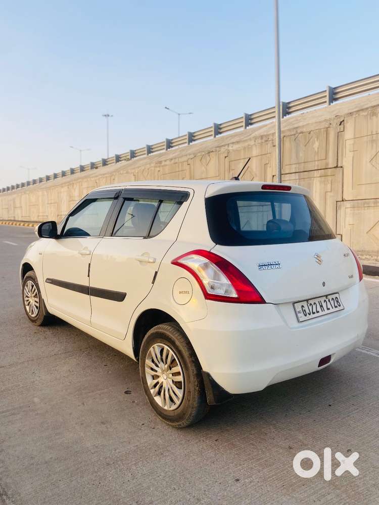 Maruti Suzuki Swift 2017 Diesel 74000 Km Driven