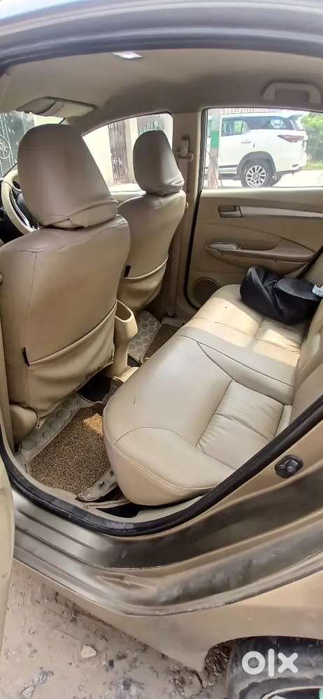 Honda City 2010 Variant Model