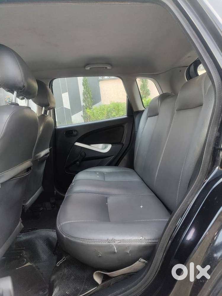 Ford Figo 2010-2012 Diesel Zxi, 2011, Diesel