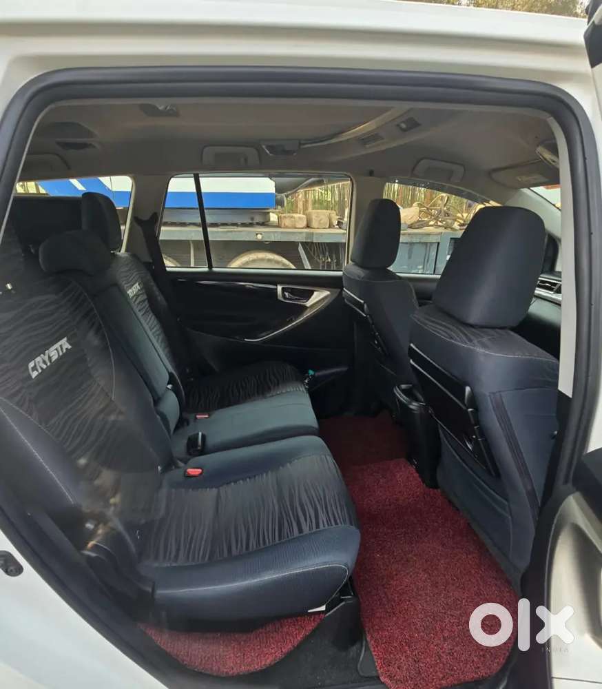 Toyota Innova Crysta 2022 Diesel 147000 Km Driven