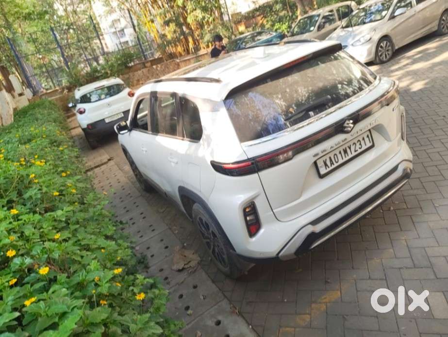 Maruti Suzuki Grand Vitara 1.5 Alpha Smart Hybrid Dual Tone, 2022, P..