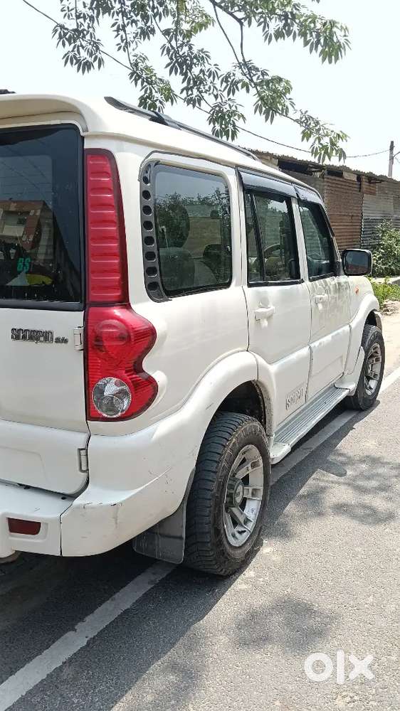 Mahindra Scorpio 2013 Diesel Well Maintained