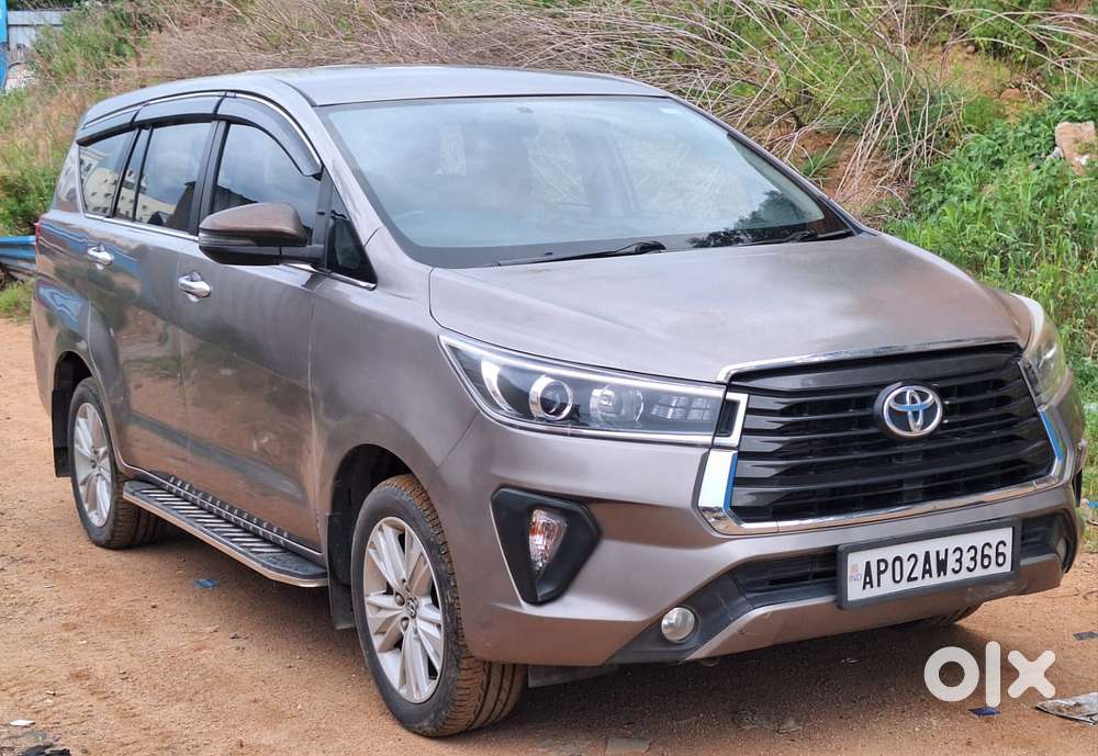 Toyota Innova Crysta 2.8z Automatic, 2018, Diesel