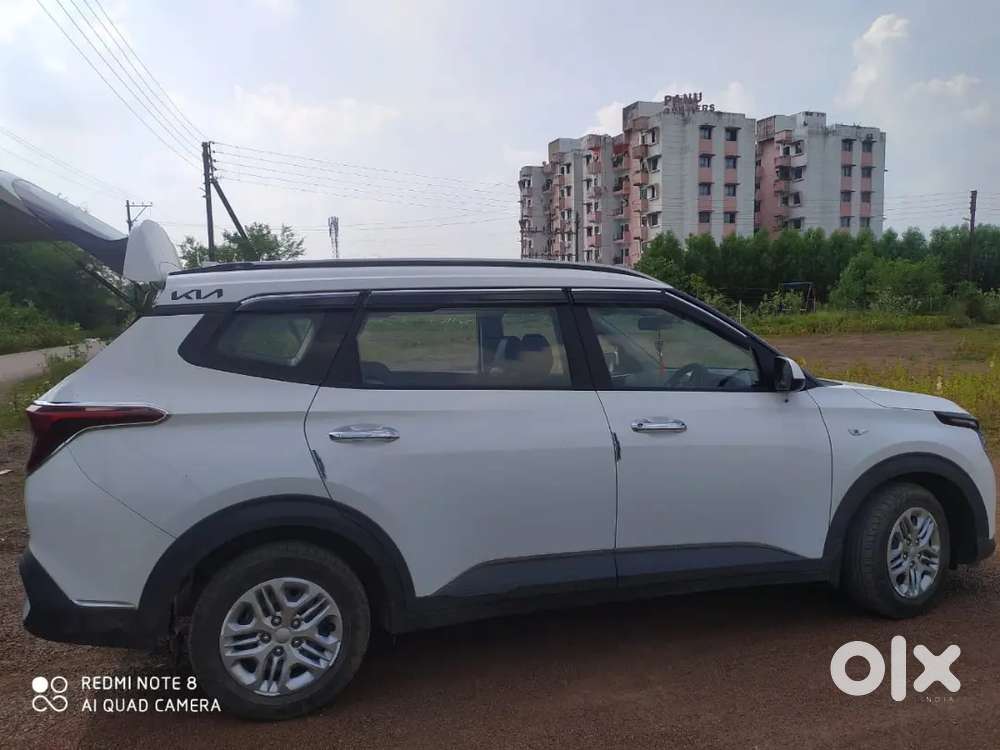 Kia Carens 2023 Petrol 25000 Km Driven