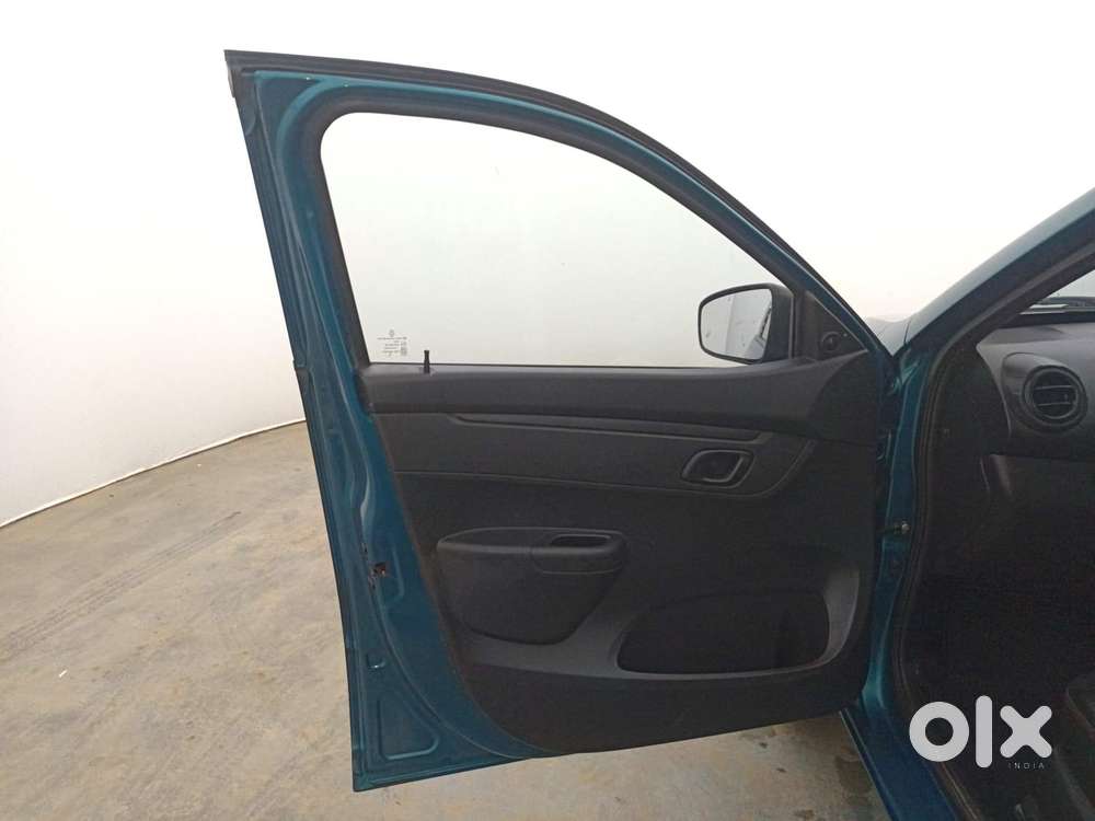 Renault Kwid 1.0 Rxl (o), 2023, Petrol