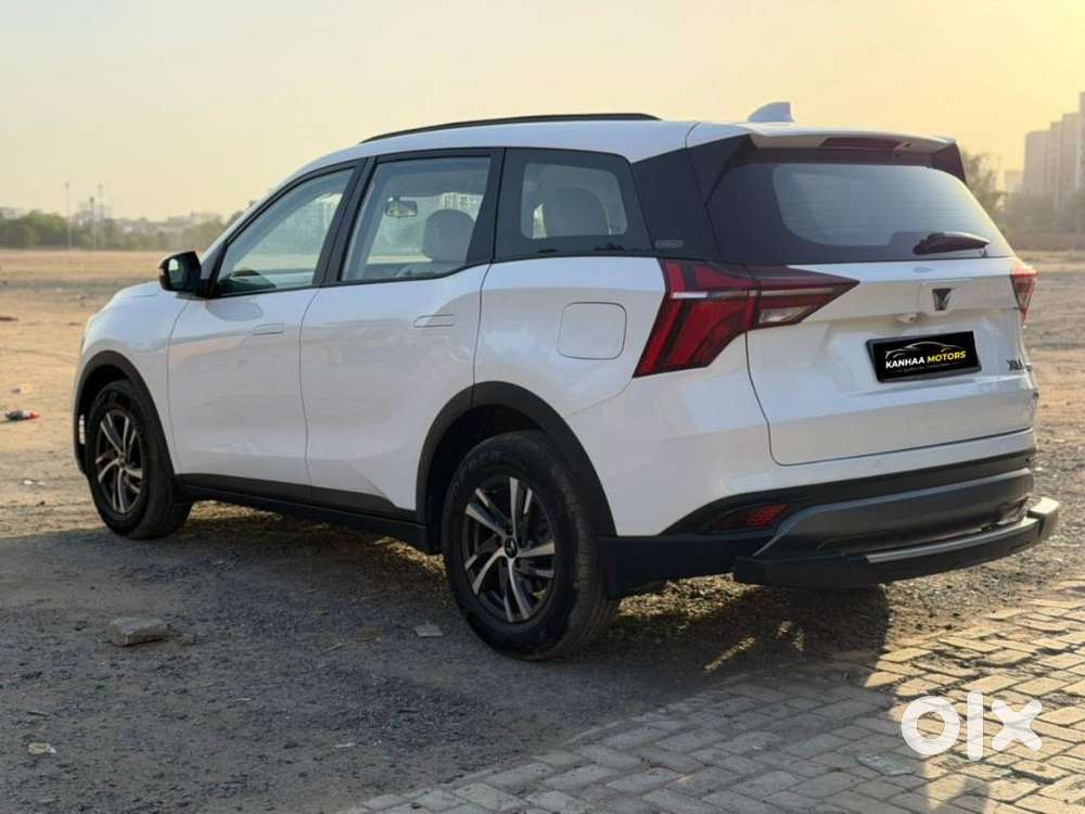 Mahindra Xuv700 2.2 Ax 5 Diesel At 7 Str, 2025, Diesel
