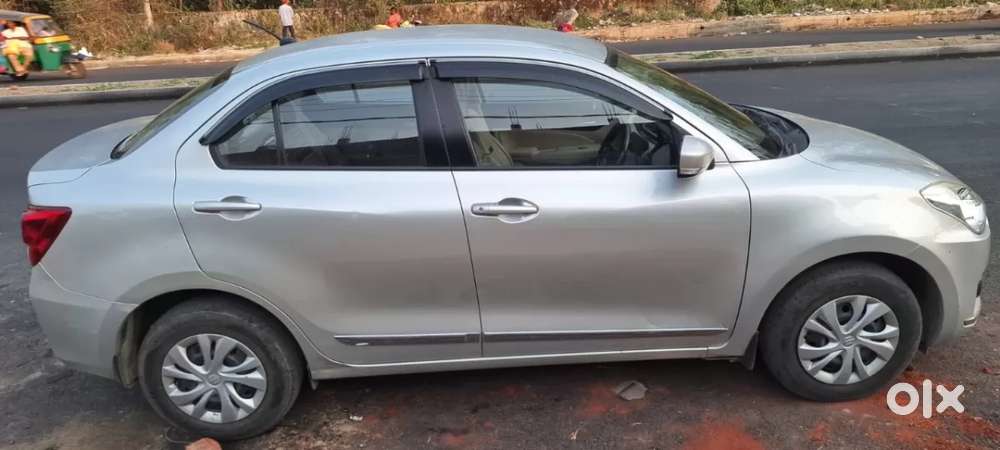 Maruti Suzuki Dzire 1.2 Vxi Amt, 2018, Petrol