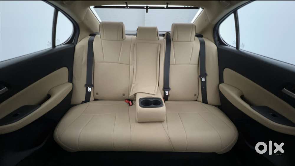 Honda City 1.5 Zx I-vtec Mt, 2023, Petrol