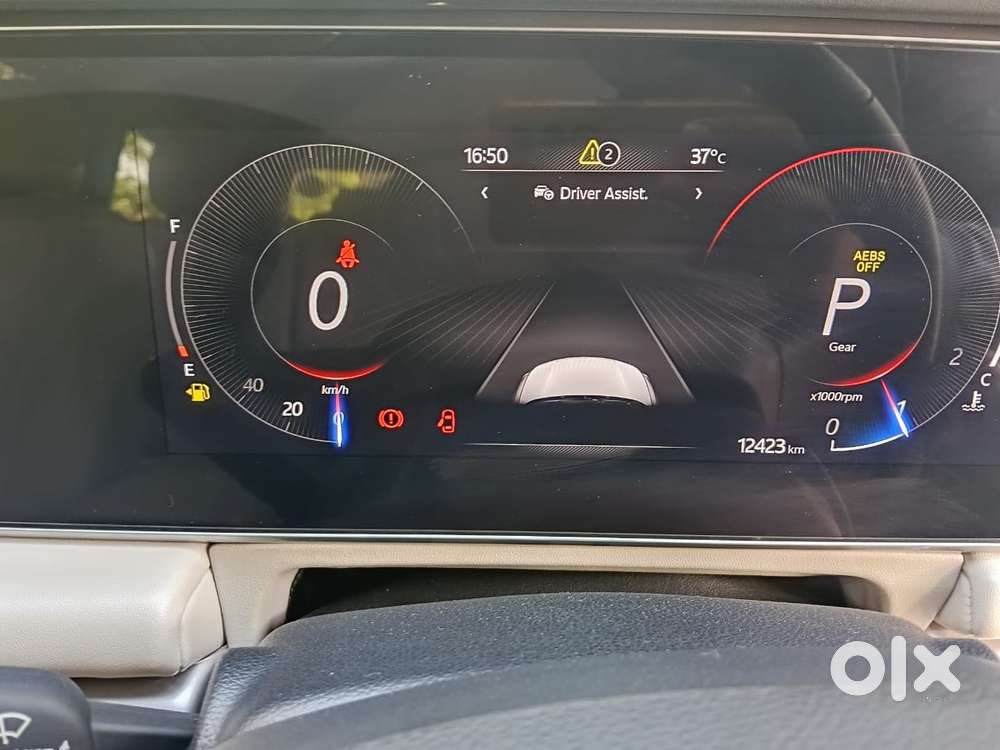 Mahindra Xuv700 2.2 Ax 7 Diesel At Luxury Pack Str, 2025, Petrol