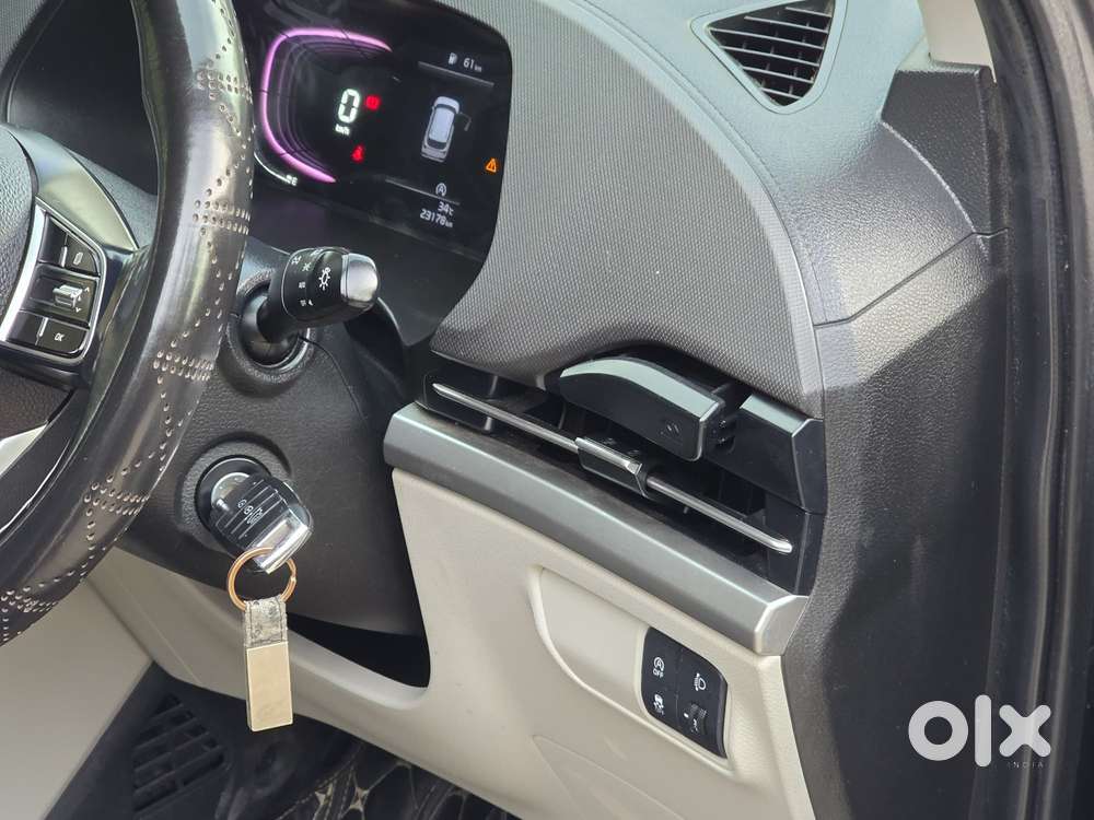 Kia Carens 1.5 Prestige 7 Str, 2023, Petrol