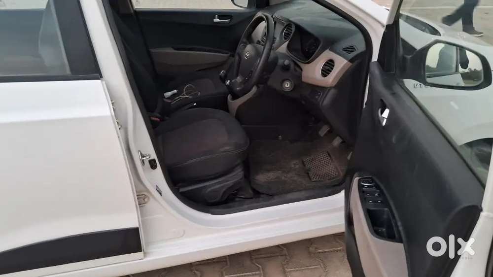 Hyundai Xcent 2017 Petrol Well Maintained Cng 1 Mont Hue H Lgway Abhi