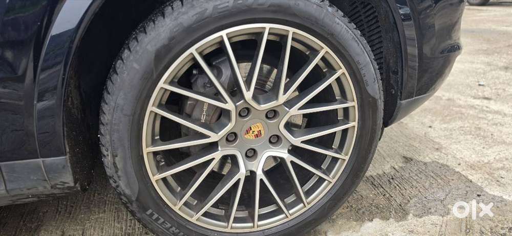 Porsche Cayenne Platinum Edition, 2022, Petrol