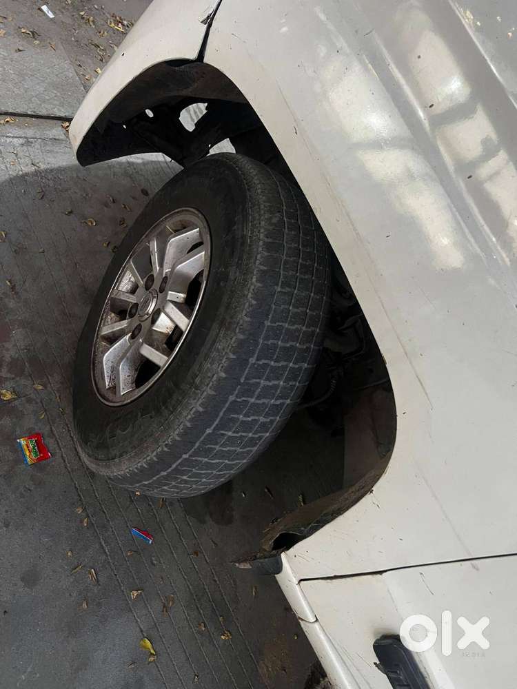 Mahindra Tuv 300 2017 Diesel Good Condition