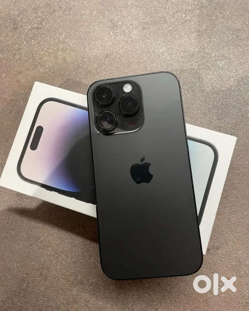 Selling my 6 months used iphone 14 pro max level need urgent money