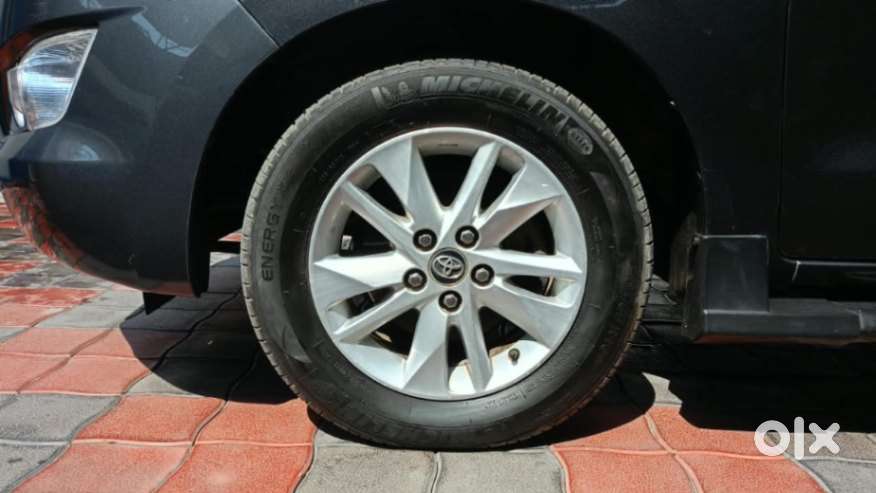 Toyota Innova Crysta 2.4 V, 2017, Diesel