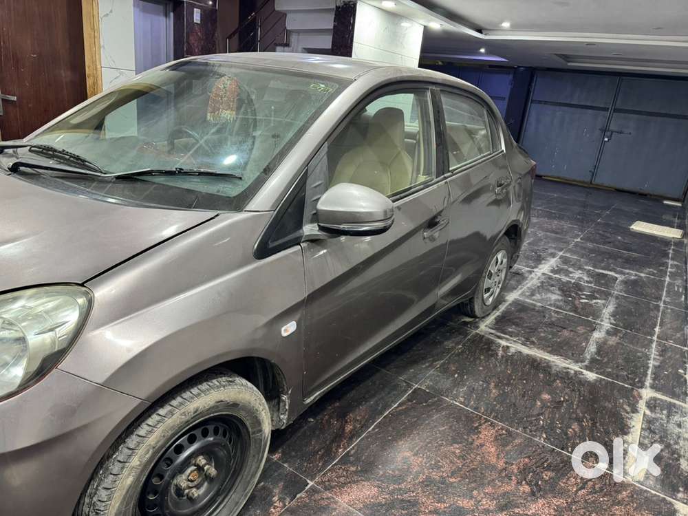 Honda Amaze Petrol 2015
