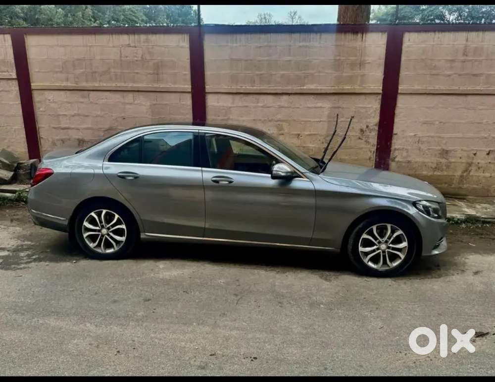 Mercedes-benz C-class 2015 Diesel 109000 Km Driven