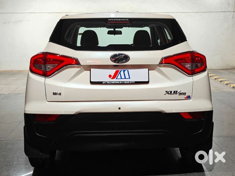 Mahindra Xuv300 W4, 2020, Petrol