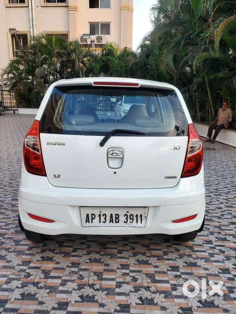Hyundai I10 Sportz, 2011, Petrol