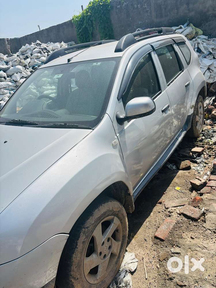 Renault Duster 2013 Car