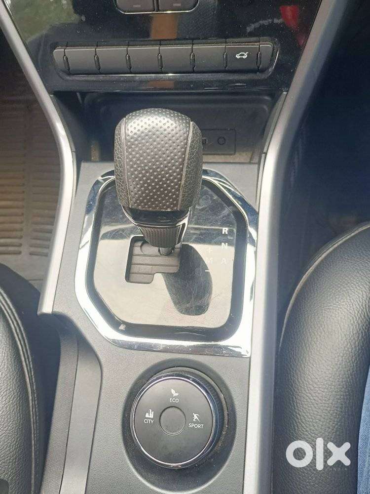 Tata Nexon 1.5 Revotorq Xma Amt (s), 2020, Petrol