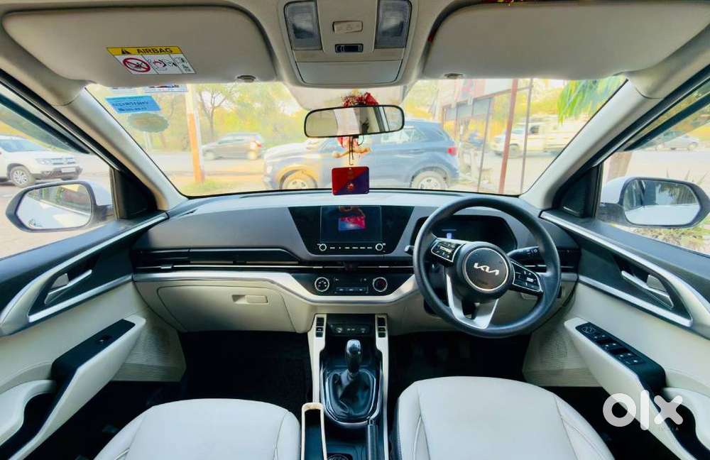 Kia Carens 1.5 Prestige 7 Str, 2023, Petrol