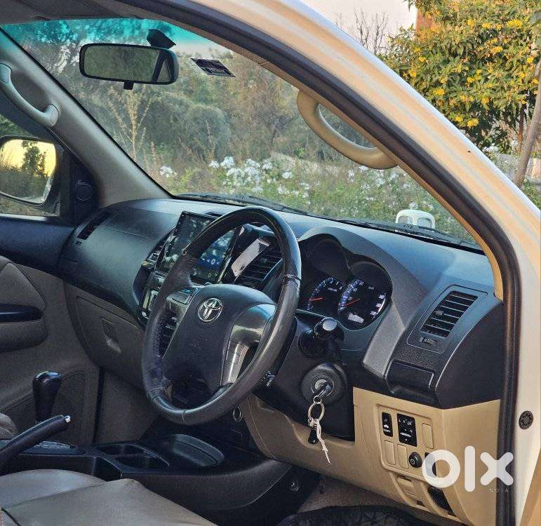 Toyota Fortuner 3.0 4x2 Automatic, 2014, Diesel