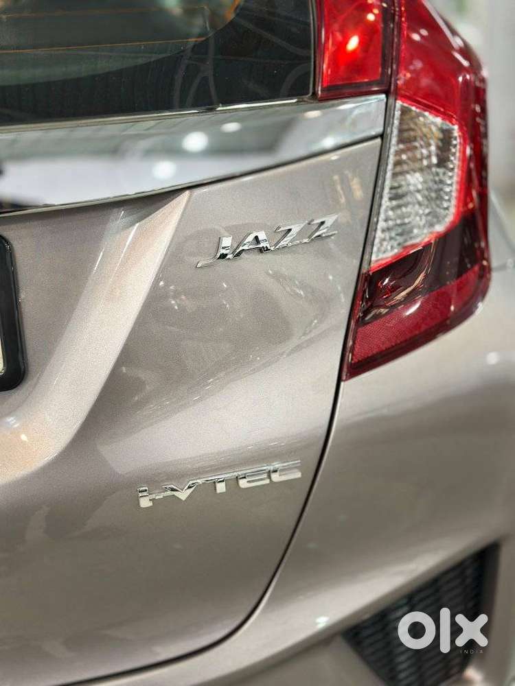 Honda Jazz V Automatic, 2016, Petrol