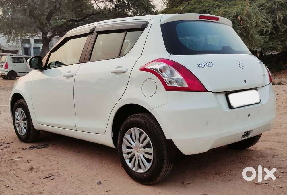 Maruti Suzuki Swift Vxi, 2016, Petrol