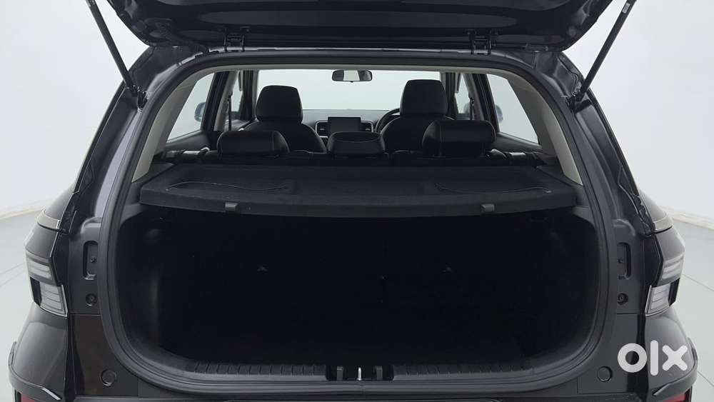 Hyundai Venue 1.2 S (o), 2024, Petrol