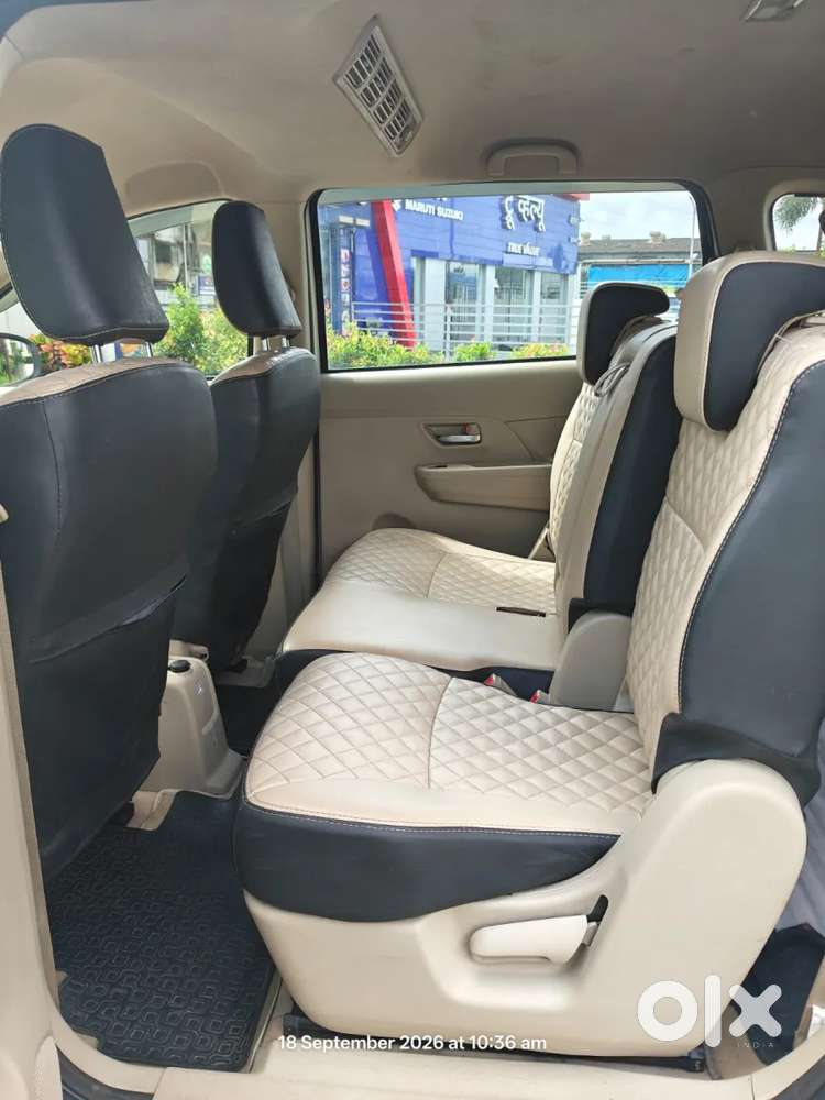 Maruti Suzuki Ertiga 1.5 Vxi, 2021, Petrol