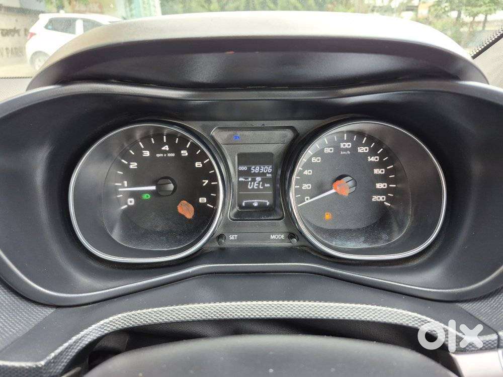 Tata Nexon 1.2 Revotron Xz Plus Dual Tone, 2019