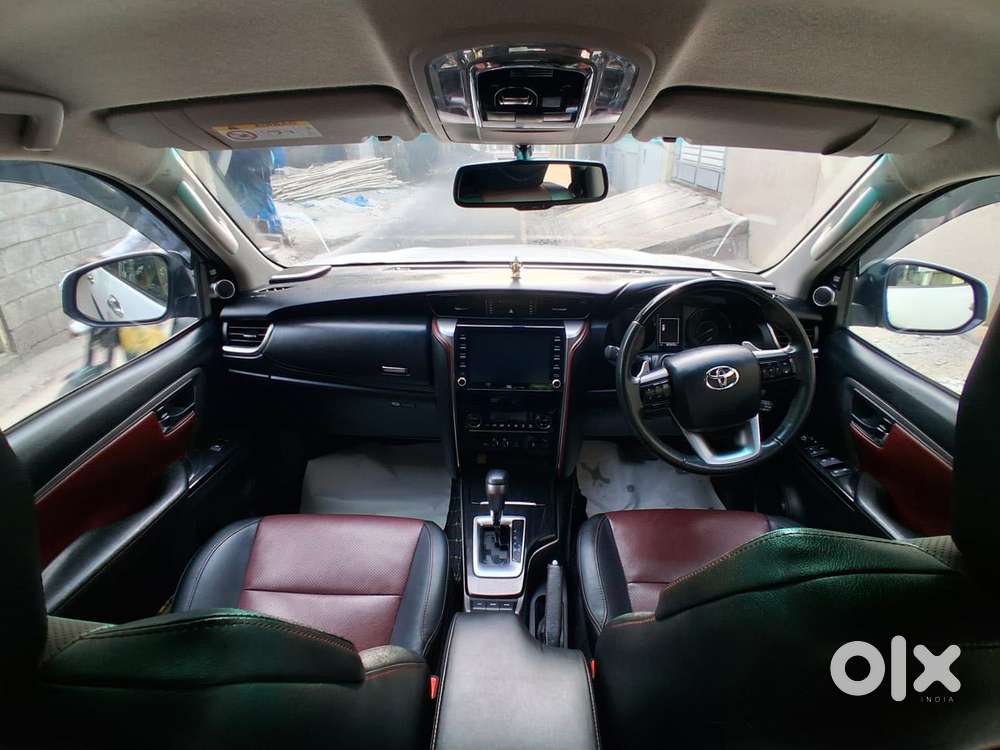 Toyota Fortuner 2.8 Legender 4x4, 2024, Diesel