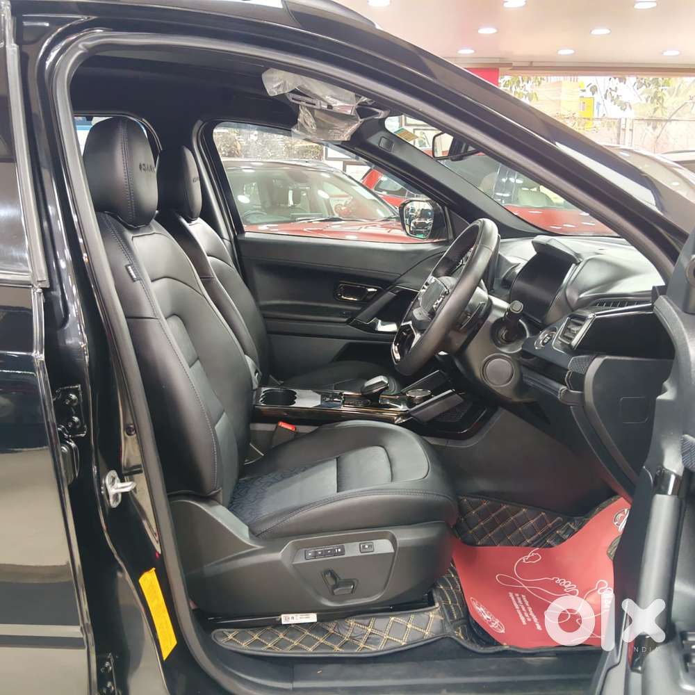 Tata Safari Accomplished Plus Dark Edition, 2024, Diesel