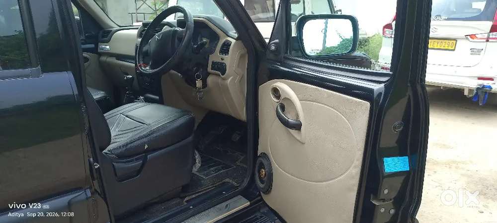Mahindra Scorpio Classic 2.2 Diesel 2023