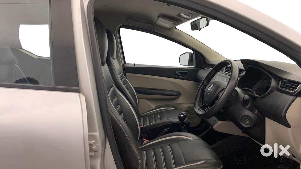 Renault Triber Rxt, 2024, Petrol