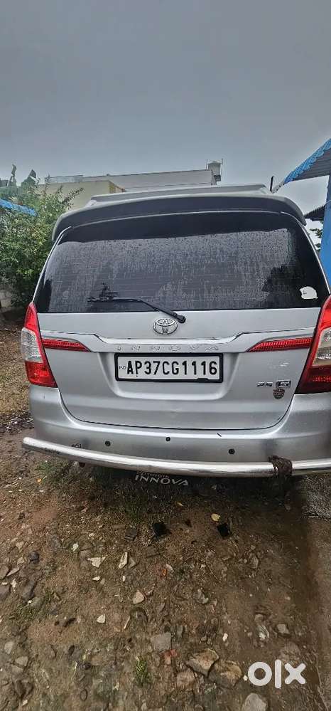 Toyota Innova 2014 Diesel 265000 Km Driven