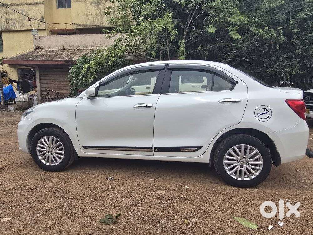Maruti Suzuki Dzire 1.2 Zxi, 2023, Petrol
