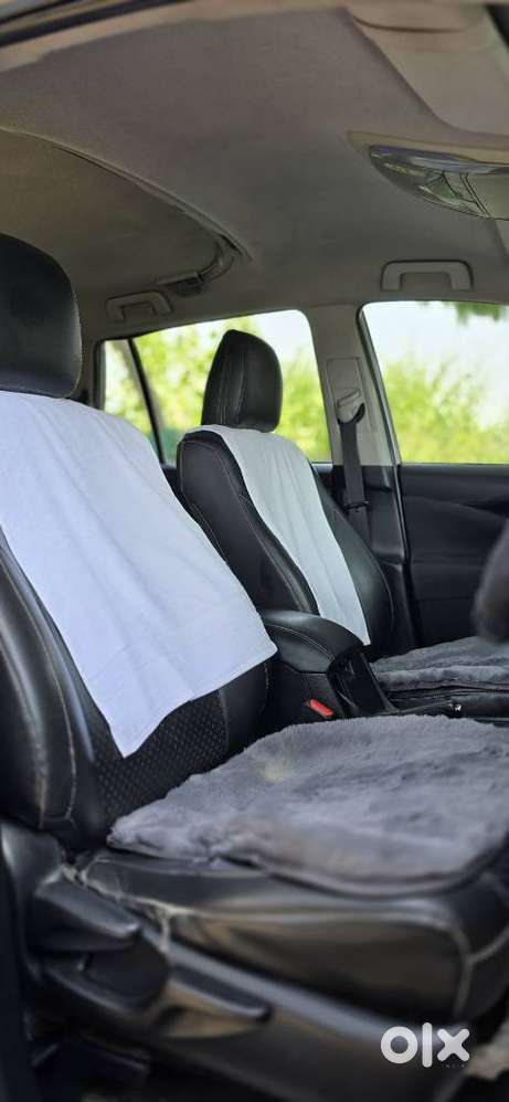 Toyota Innova Crysta 2.4 V 8 Str, 2017, Diesel