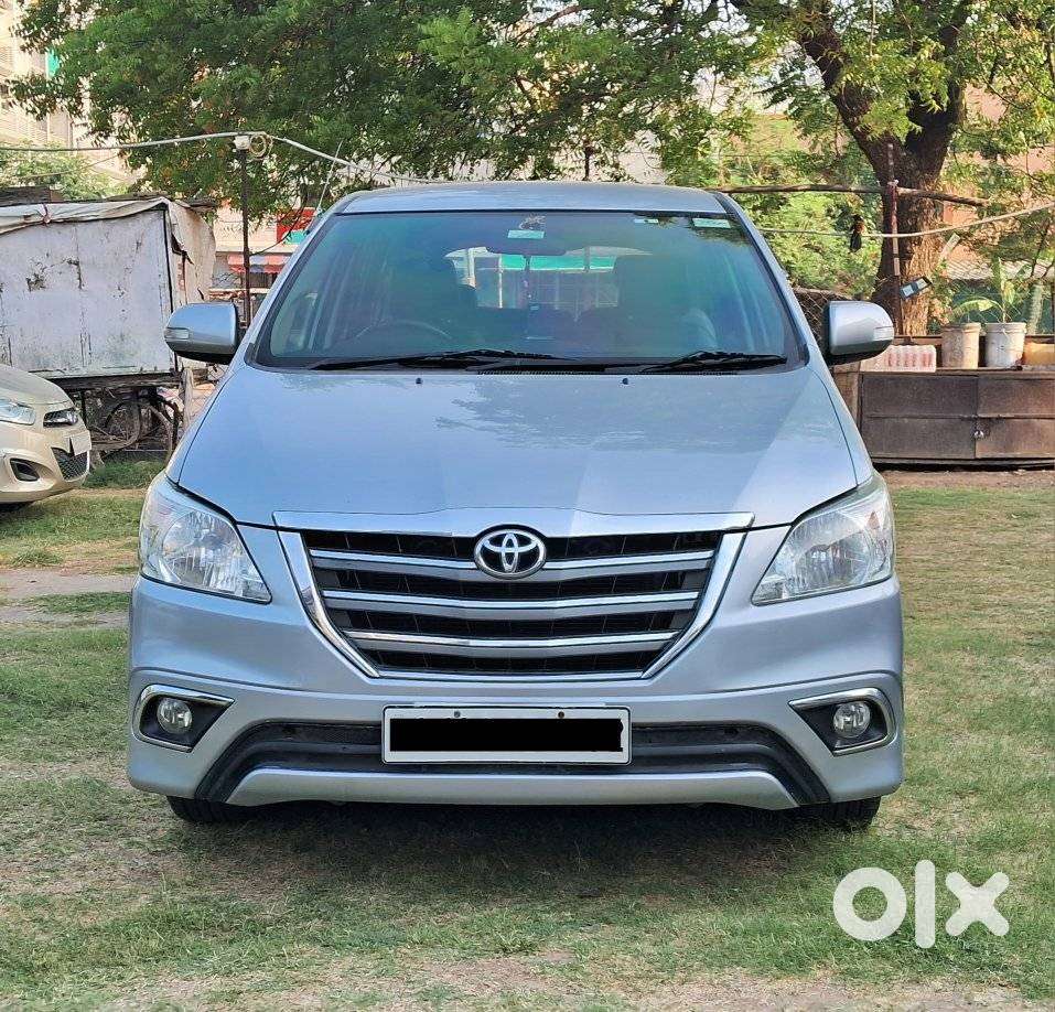 Toyota Innova 2.5 V 8 Str, 2015, Diesel