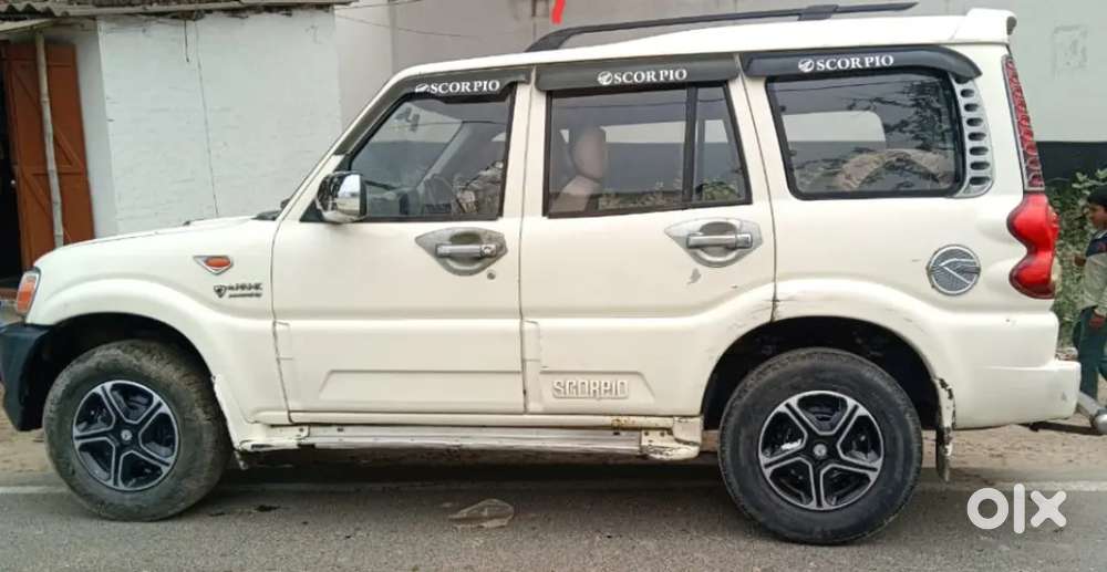 Mahindra Scorpio Classic 2010 Diesel 150000 Km Driven