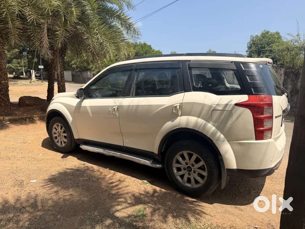 Mahindra Xuv500 At W10 Fwd, 2015, Diesel