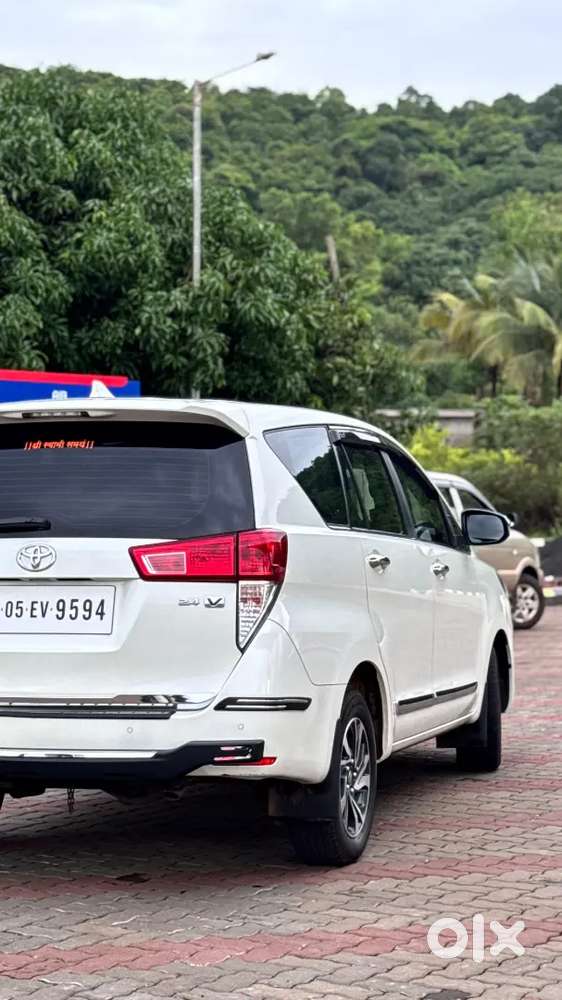 Toyota Innova Crysta 2022 Diesel Manual