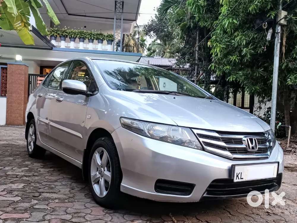 Single Owner Well Maintaned  Honda City Ivtec Automatic Mint Cndtion