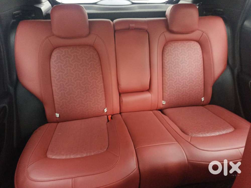 Tata Nexon 1.5 Revotorq Xza Plus Luxs Red Dark Edition Amt, 2023, Di..