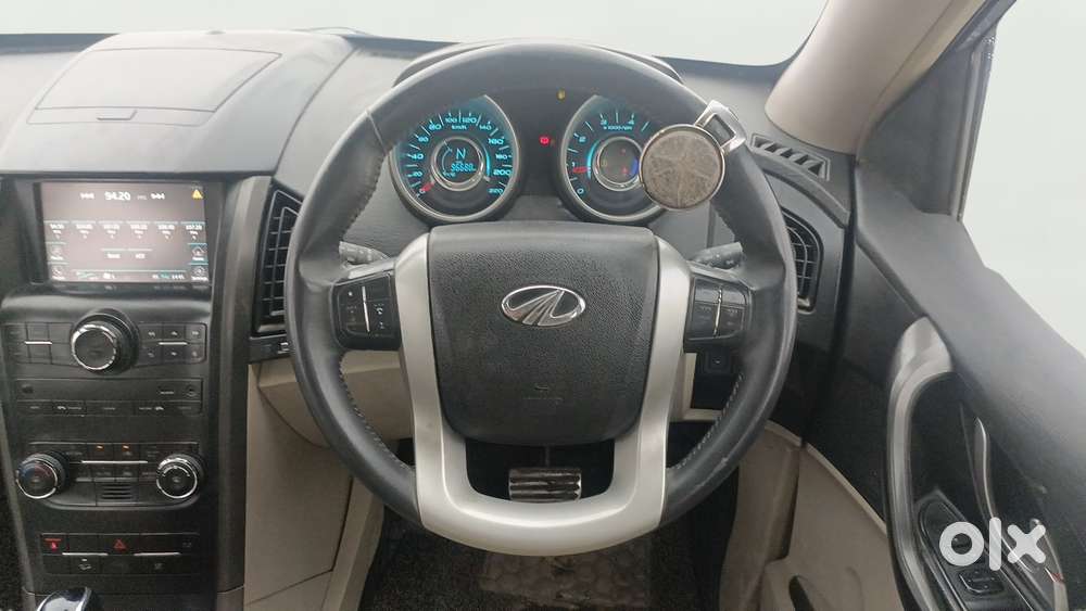 Mahindra Xuv500 At W10 Fwd, 2017, Diesel