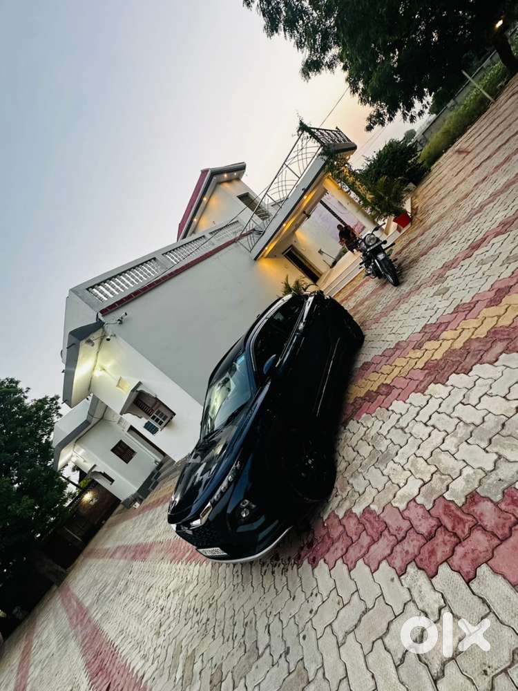 Maruti Suzuki Fronx Petrol 2024