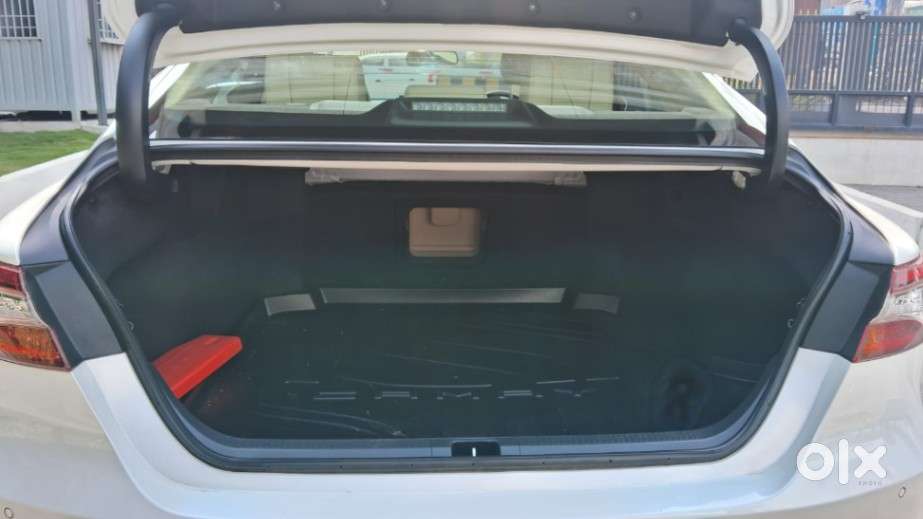 Toyota Camry Hybrid, 2024, Petrol